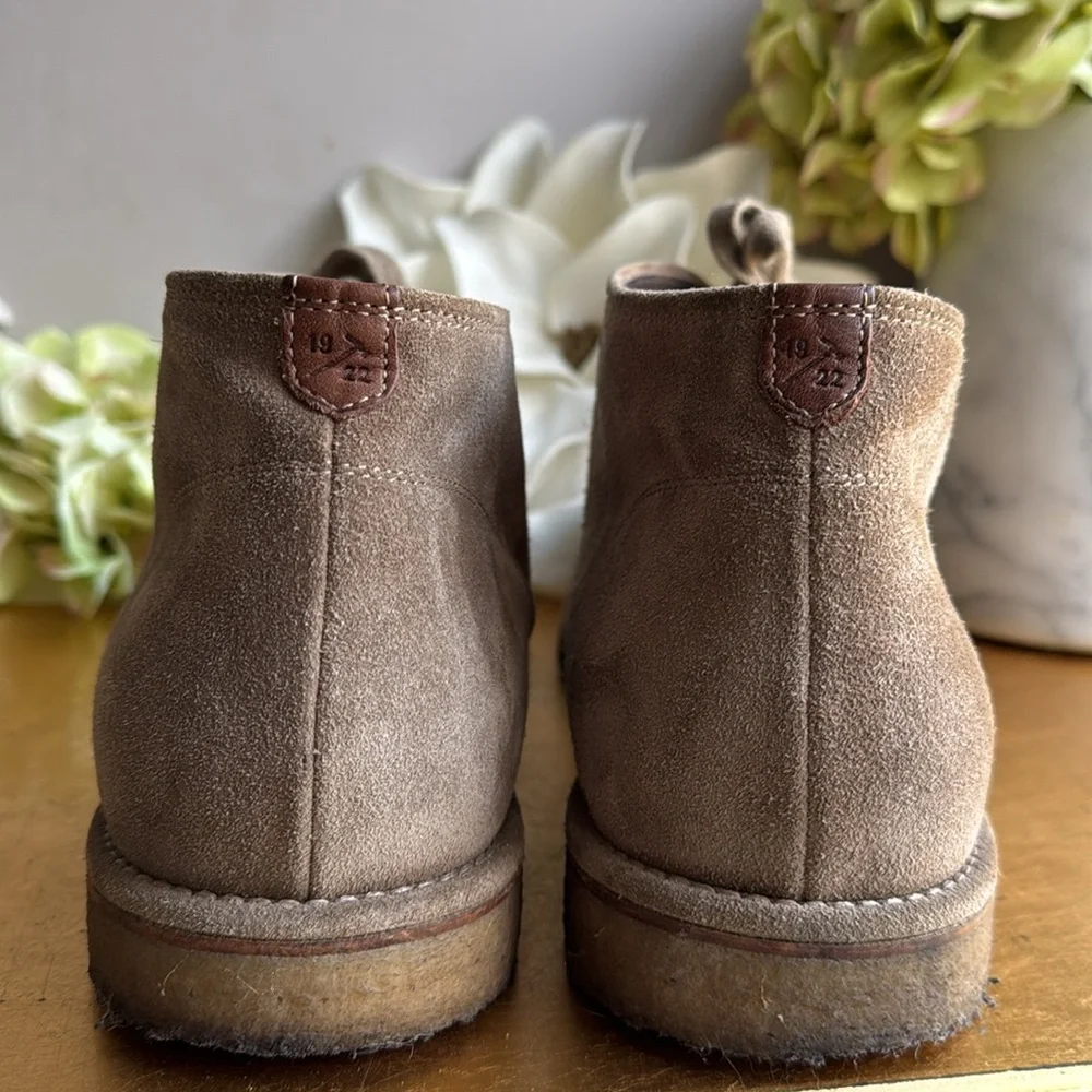 Allen Edmonds Montauk Chukka Boot in Natural Suede